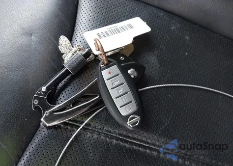 2014 Nissan Pathfinder Platinum из США, поврежденный, VIN 5N1AR2MM7EC709268